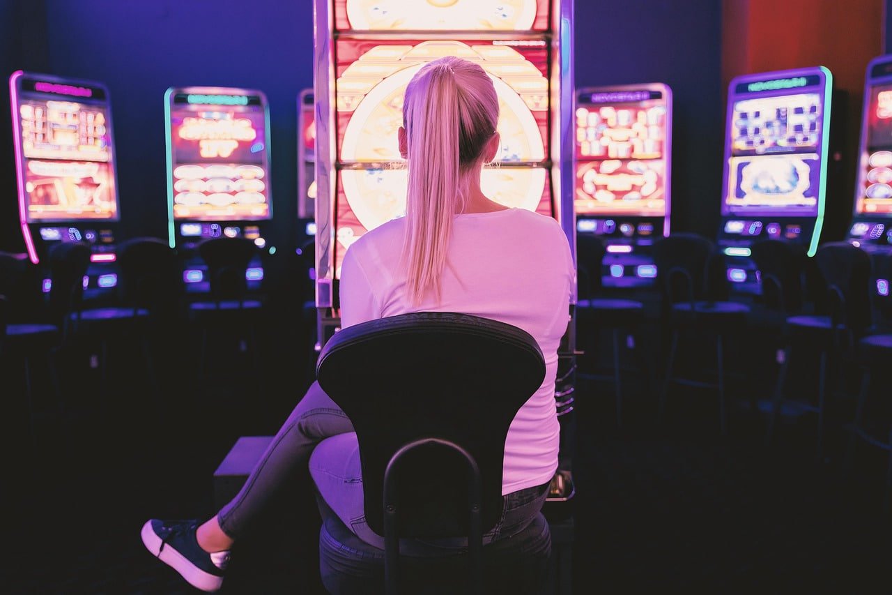 Roulette Live Casino VAP555 – roda putar langsung dengan dealer cantik